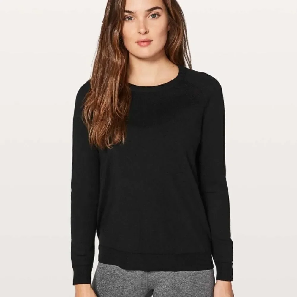 Lululemon Tied To You Sweater, size 4